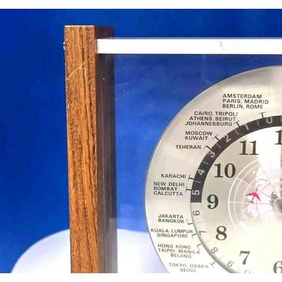 Verichron Quartz Time Zone Mantel Clock Japan Red Airplane J52 Wood BACK COVER - Picture 6 of 7